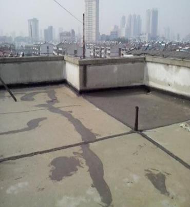 齐河漏水维修 楼顶漏水是什么原因，楼顶漏水维修方法是什么?